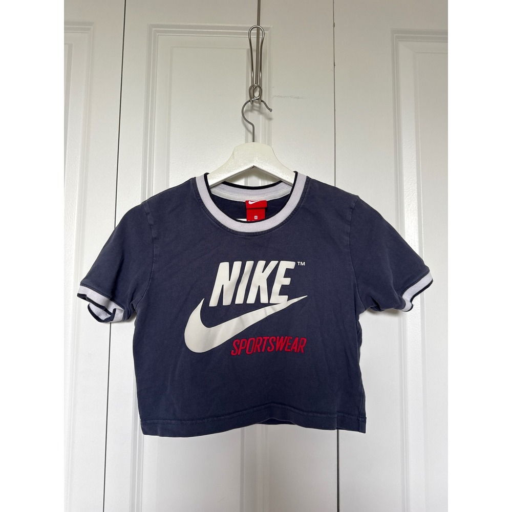 Nike Sportswear Cropped Tshirt Women Vintage 2011 Sz XS Retro Athleisure Sporty
